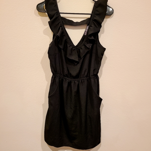 Black dress with pockets - Picture 4 of 7